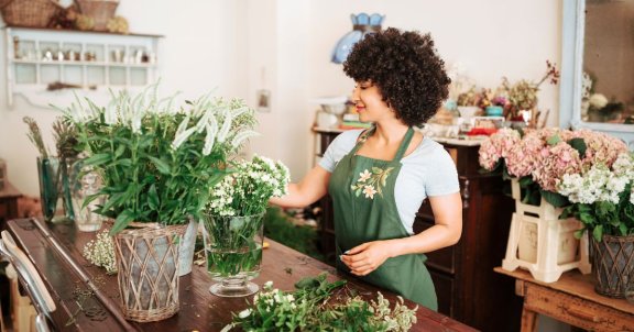 small business internet, smb internet, fiber internet, young flower shop owner image