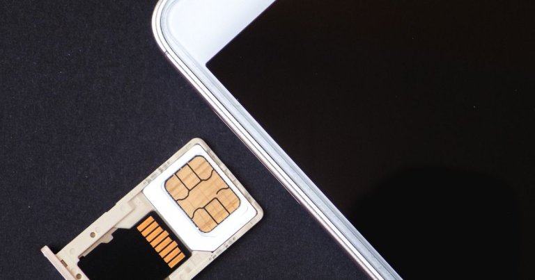 what is esim? what is a sim card? image of phone and sim card